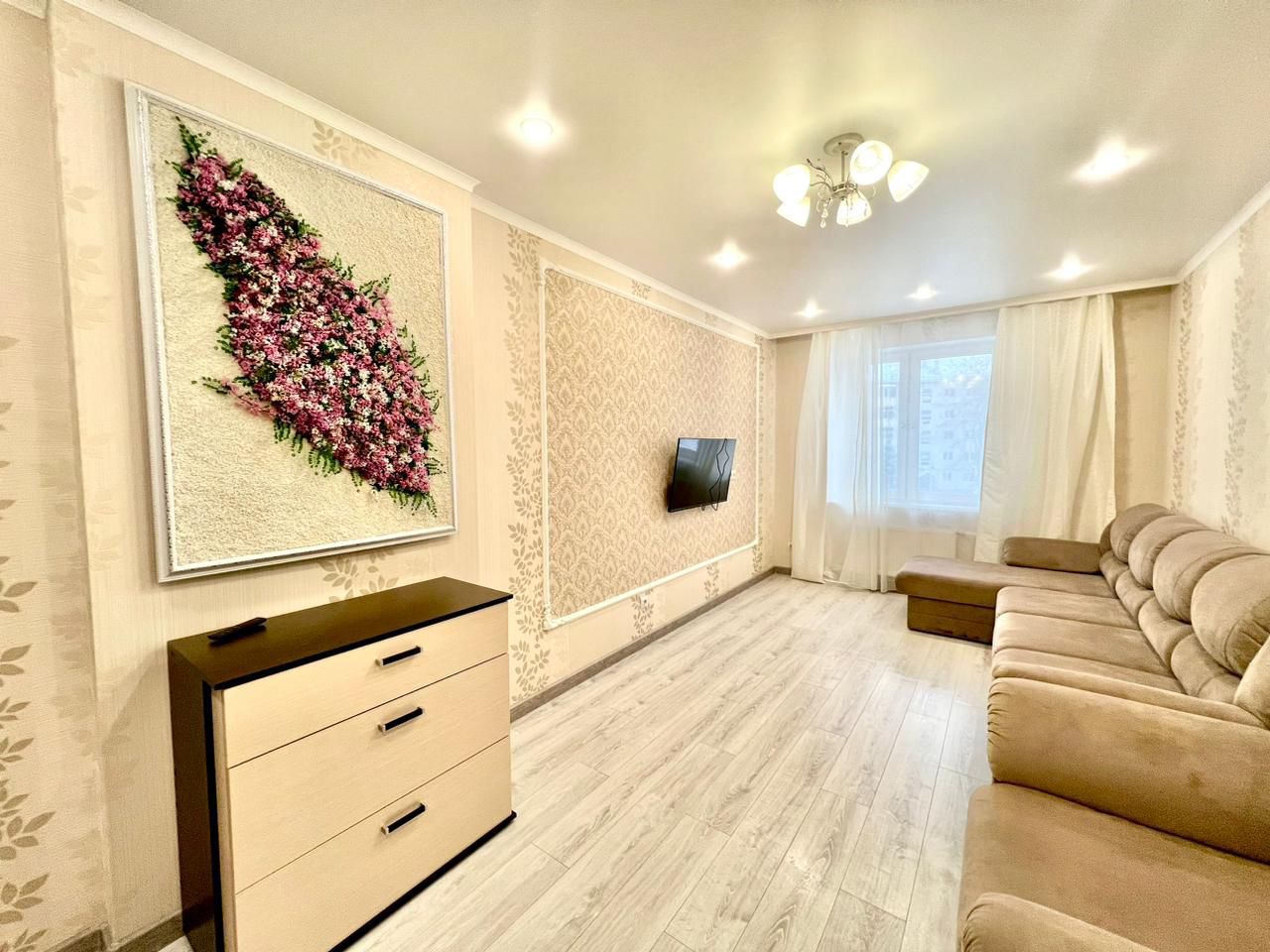 Квартира 100 кв. м 3 комнаты